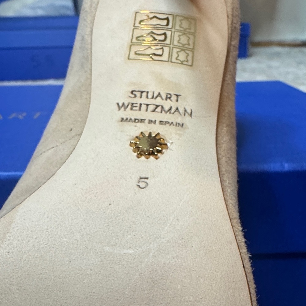 Stuart Weitzman Beige Suede Heels size 5 - Picture 6 of 8
